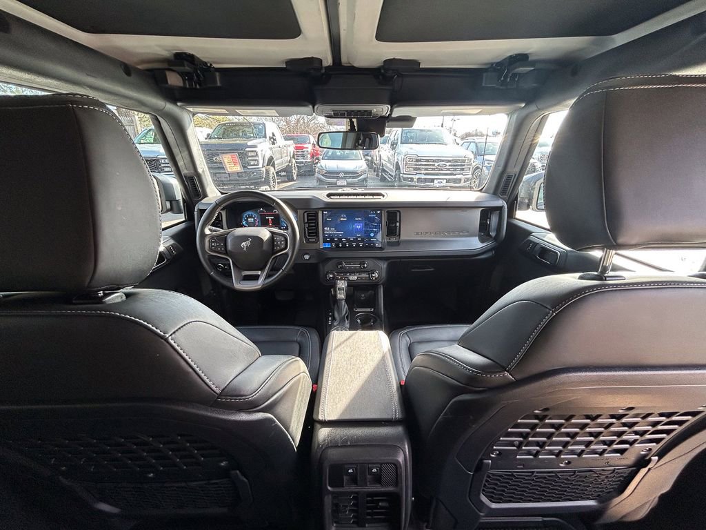 Used 2025 Ford Bronco Badlands AWD/4WD image 23
