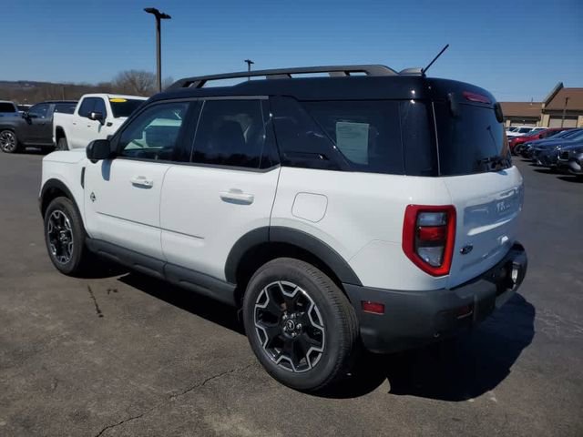 Used 2025 Ford Bronco Sport Outer Banks w/ Outer Banks Tech Package+ AWD/4WD image 3