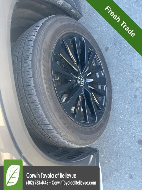 Used 2023 Toyota Highlander XSE image 11