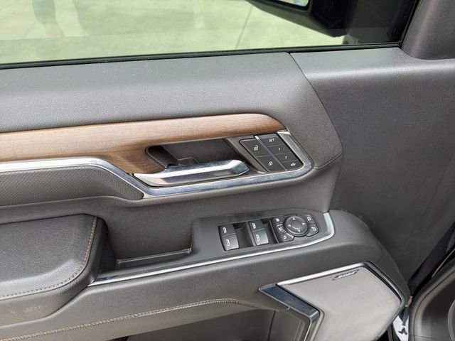 Certified 2024 Chevrolet Silverado 2500 High Country w/ Midnight Edition image 15