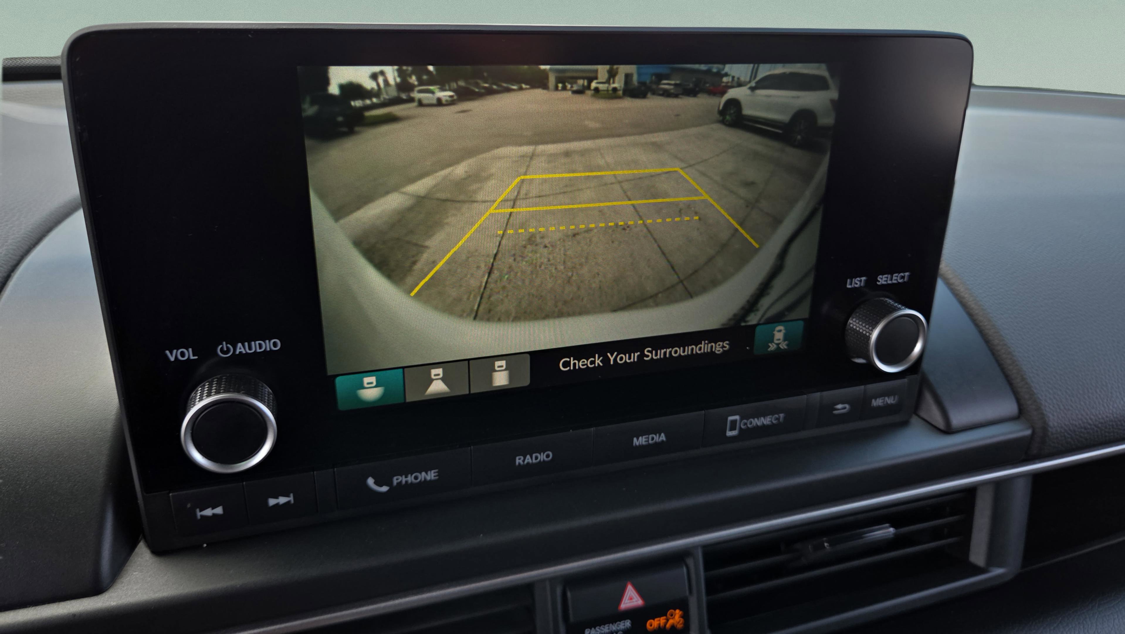 Used 2023 Honda Pilot Sport image 29