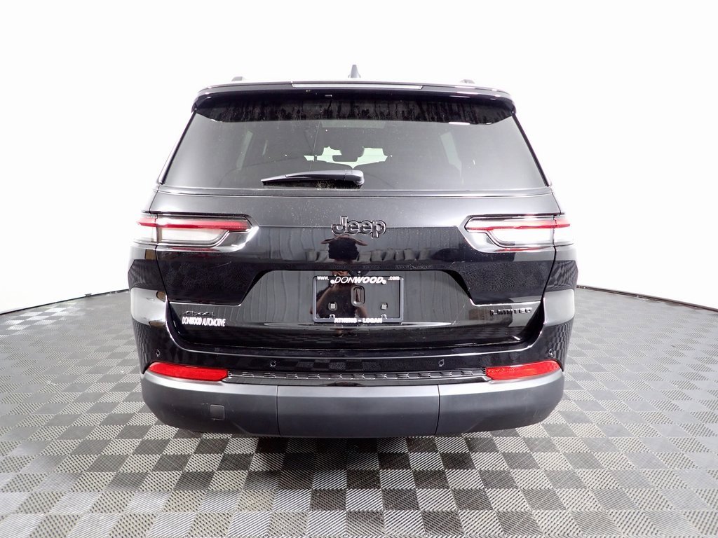 New 2025 Jeep Grand Cherokee L Limited w/ Black Appearance Package image 14