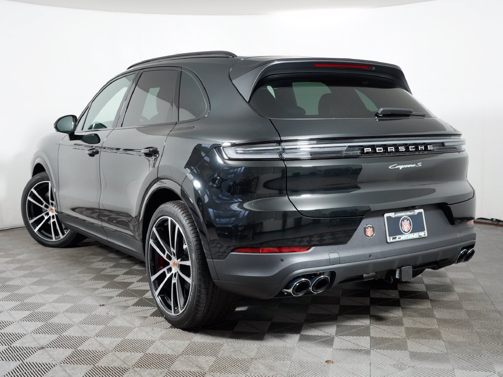 New 2027 Porsche Cayenne S AWD/4WD image 3