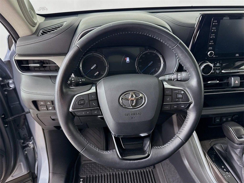 Used 2020 Toyota Highlander Limited image 5