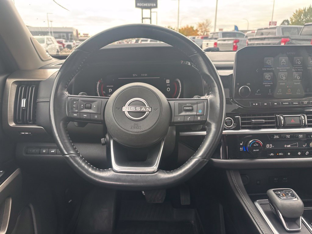 Used 2023 Nissan Pathfinder Platinum AWD/4WD image 10