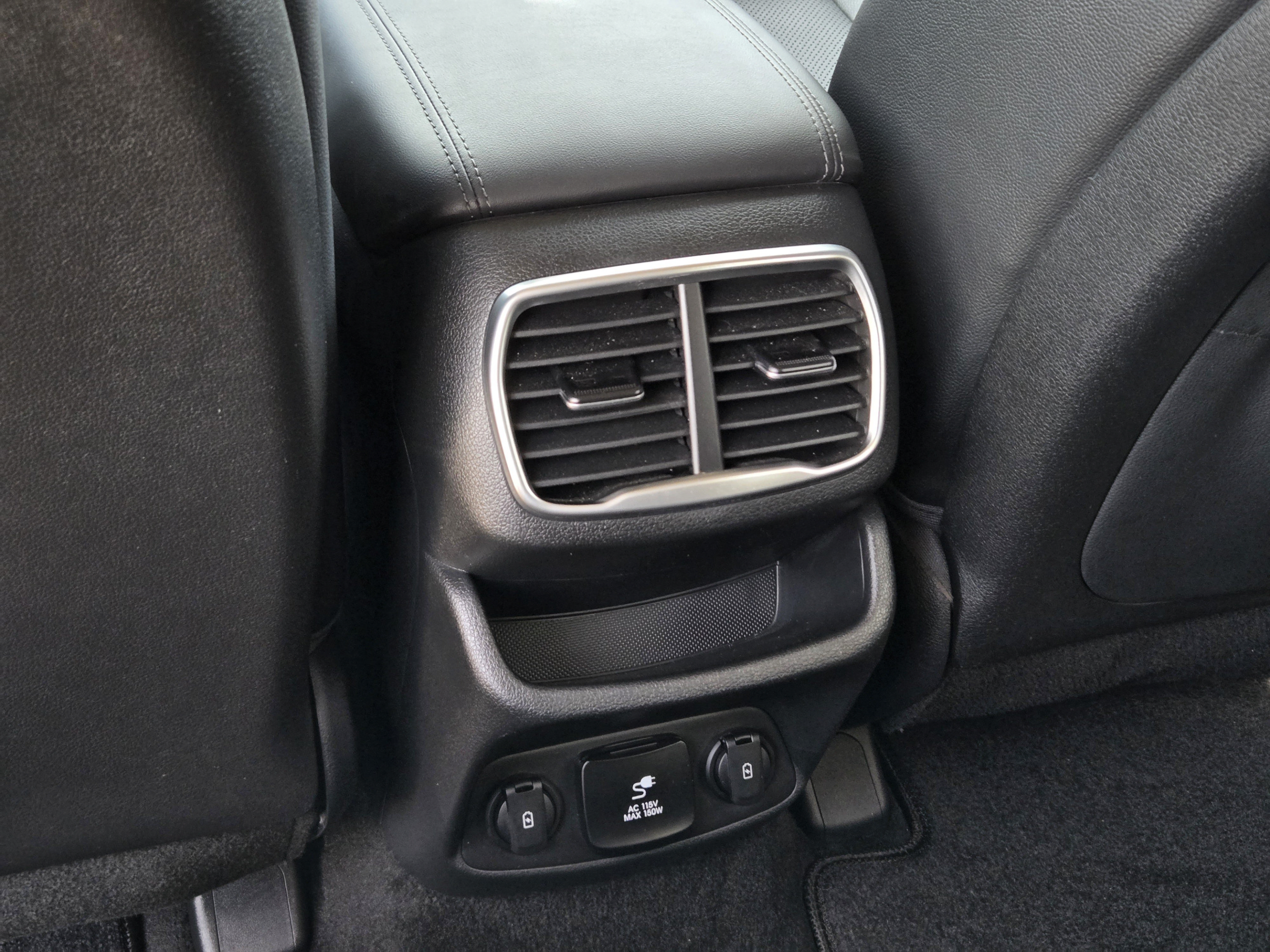 Used 2020 Hyundai Santa Fe Limited w/ Cargo Package FWD image 29