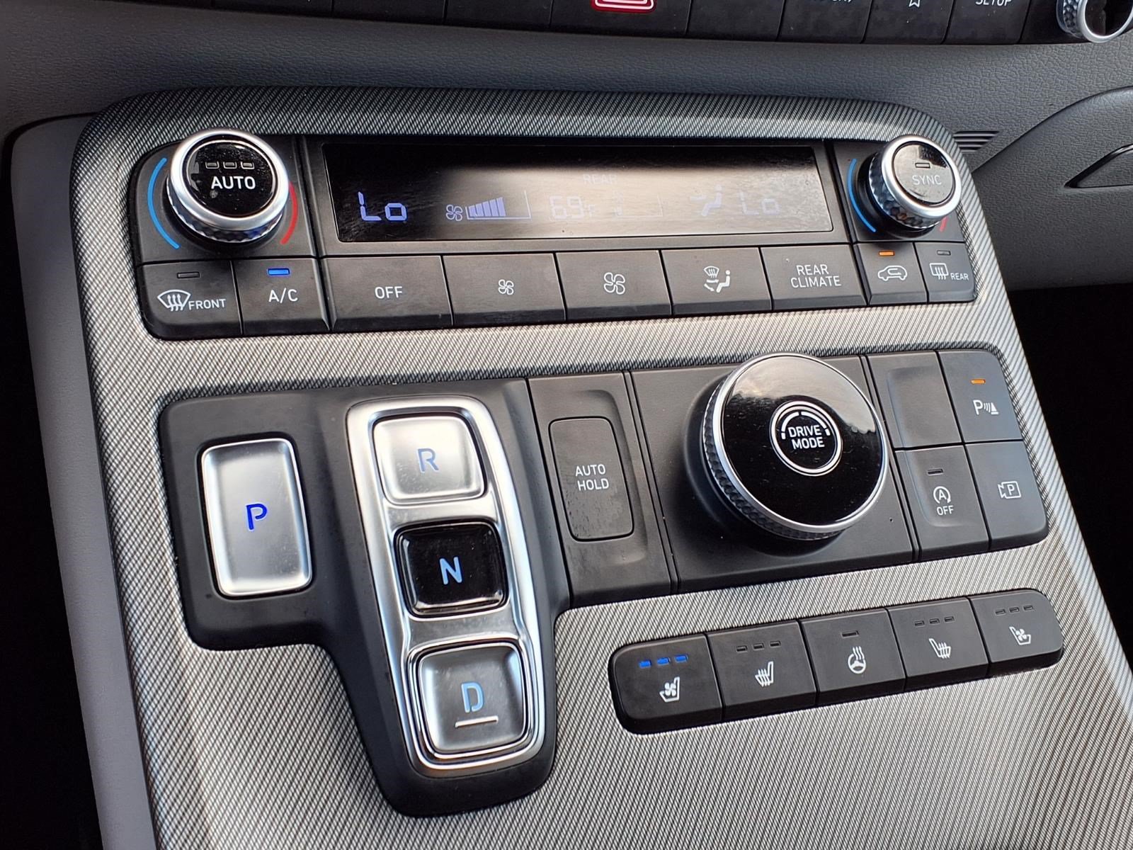 Used 2024 Hyundai Palisade SEL FWD image 20