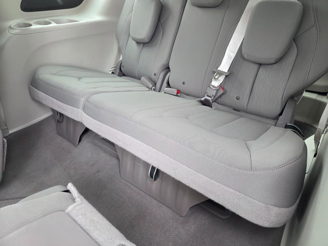 Used 2017 Chrysler Pacifica LX w/ Tire & Wheel Group image 12