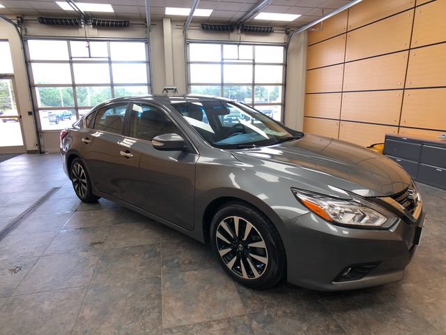 Used 2018 Nissan Altima 2.5 SL FWD image 1