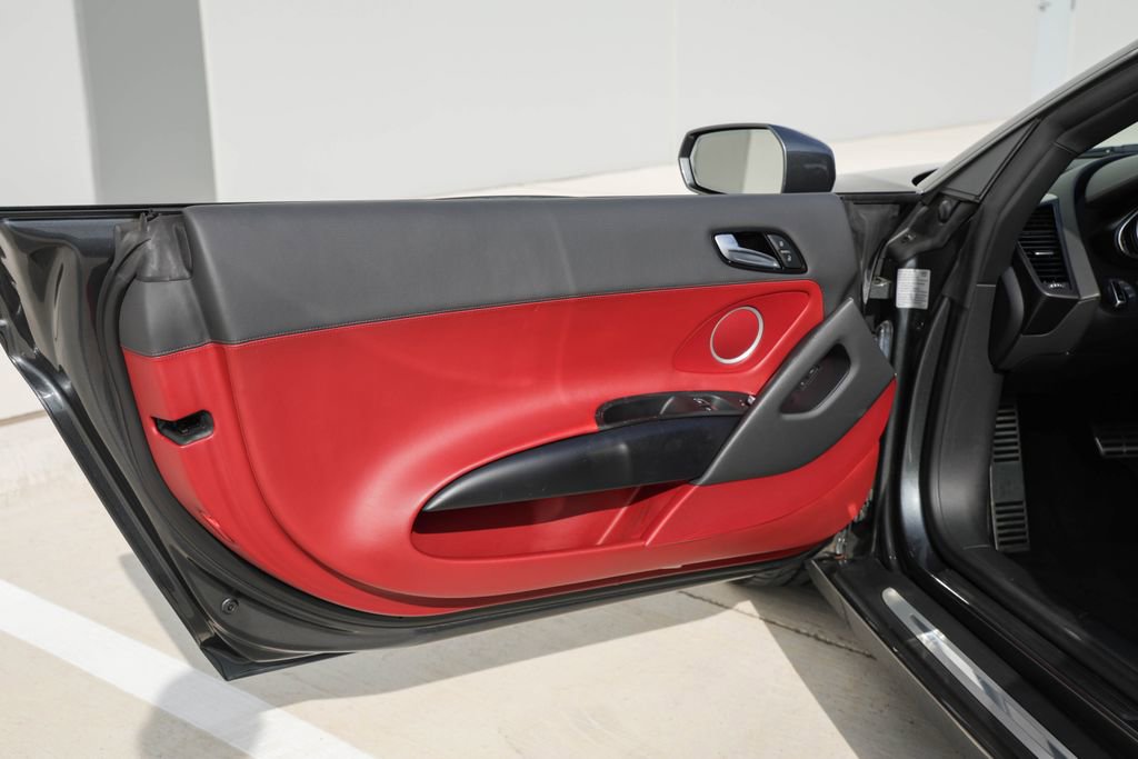 Used 2014 Audi R8 V8 w/ Enhanced Leather Package AWD/4WD image 14