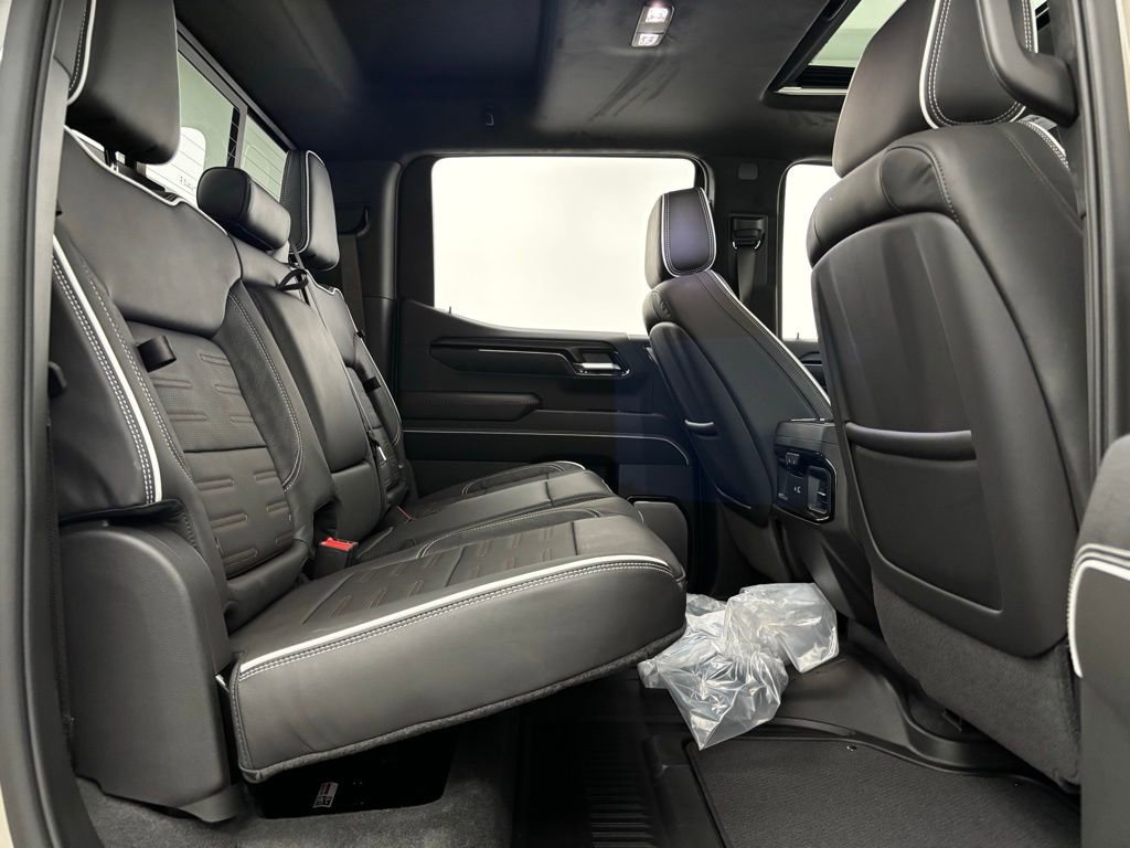 New 2026 GMC Sierra 1500 AT4X image 40