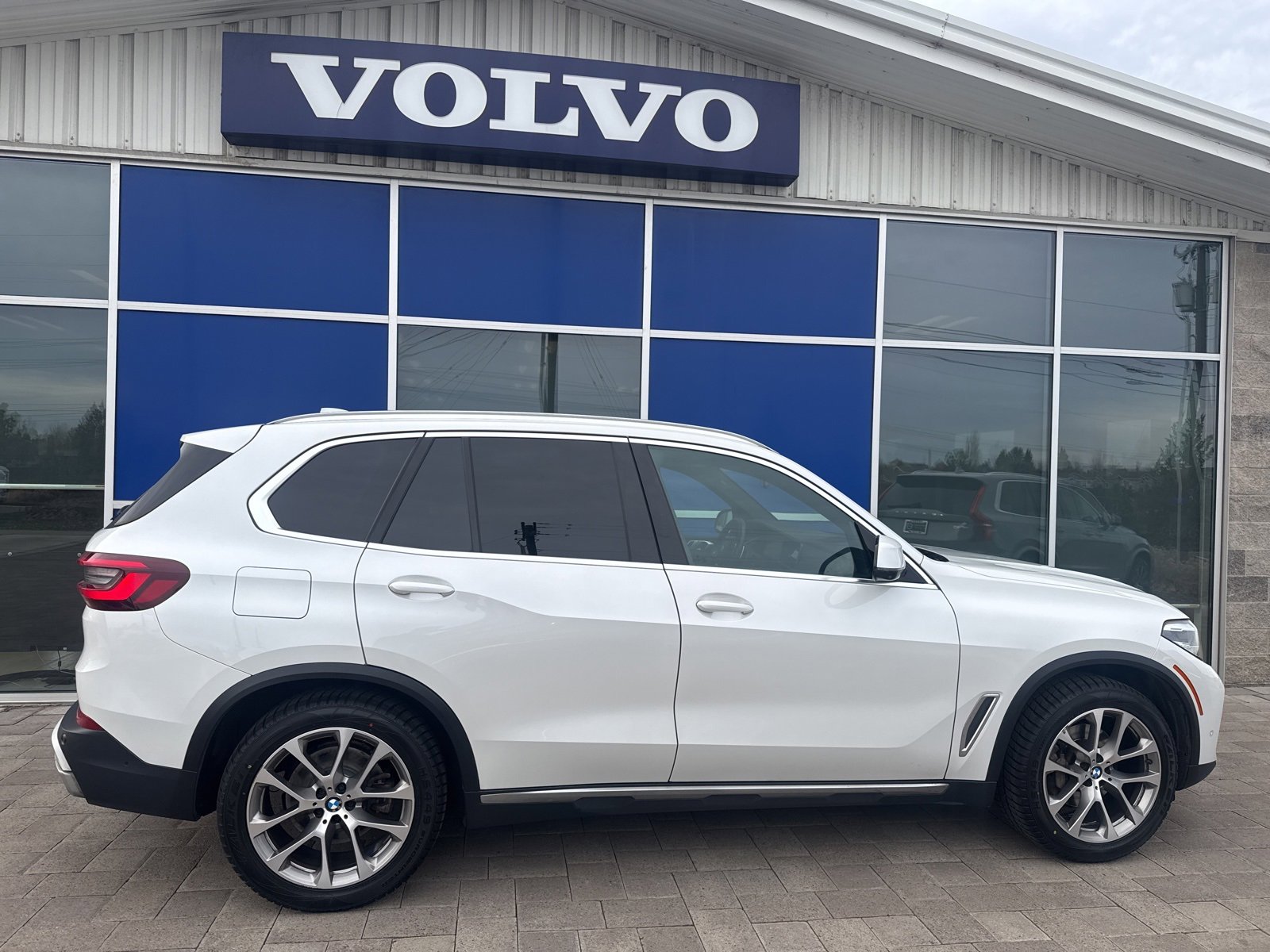 Used 2021 BMW X5 xDrive40i w/ Convenience Package image 7