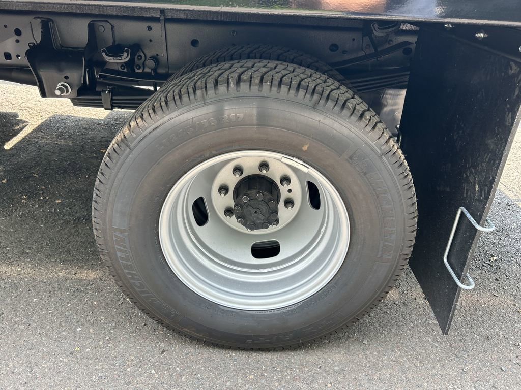 New 2025 Ford F350 XL w/ Snow Plow Prep Package AWD/4WD image 33