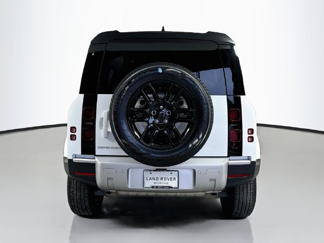 Used 2025 Land Rover Defender 110 S AWD/4WD image 6