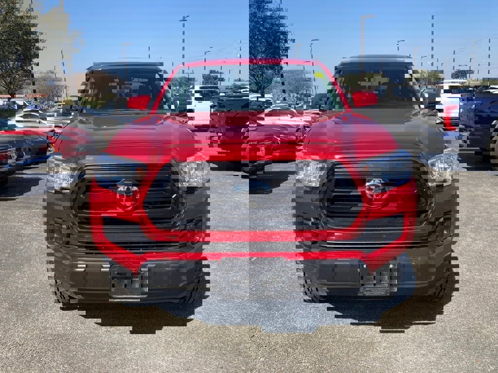 Used 2022 Toyota Tacoma SR w/ SR Convenience Package image 2