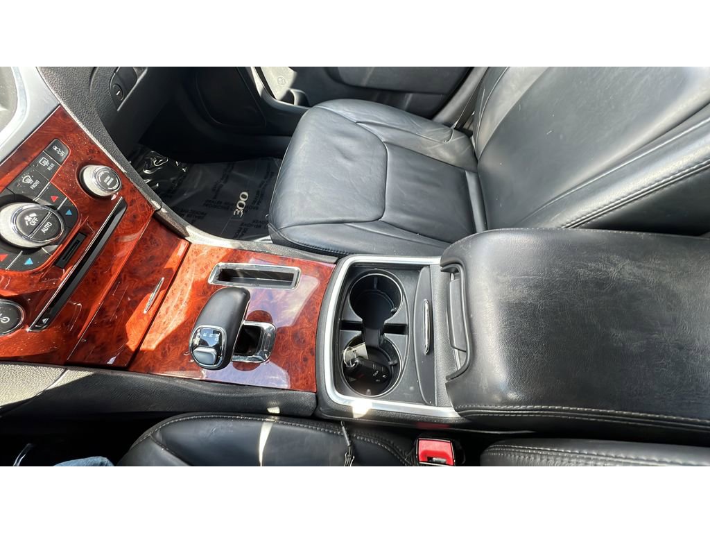 Used 2014 Chrysler 300 image 20