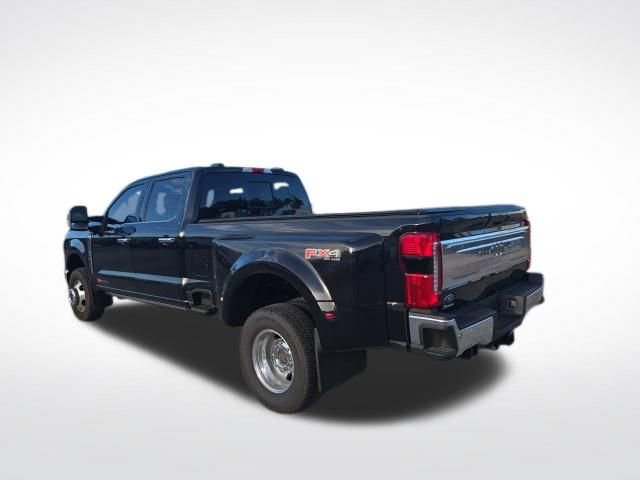 Used 2025 Ford F350 King Ranch w/ Chrome Package image 5