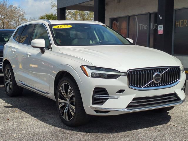 Used 2022 Volvo XC60 T8 Inscription w/ Advanced Package image 3