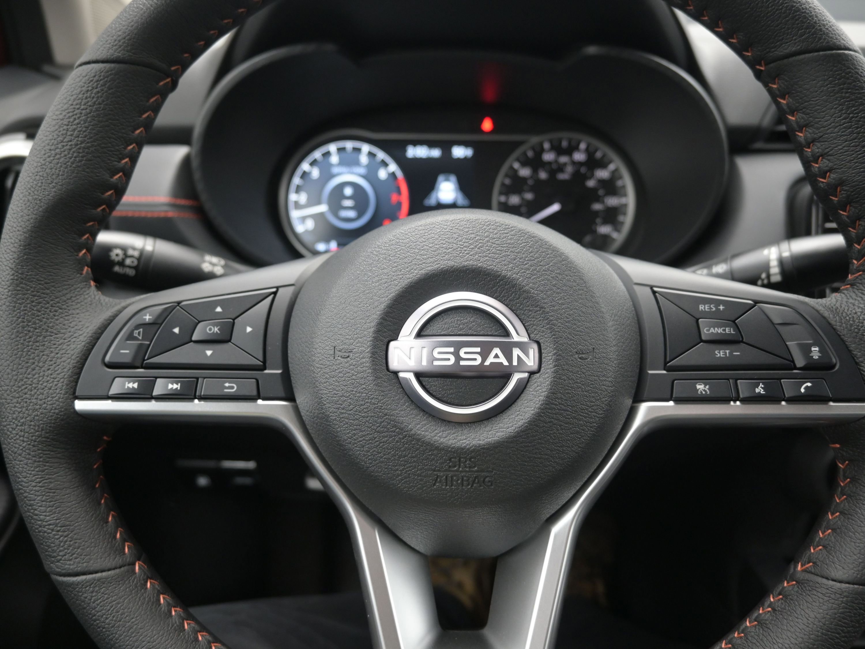 New 2025 Nissan Versa SR image 14