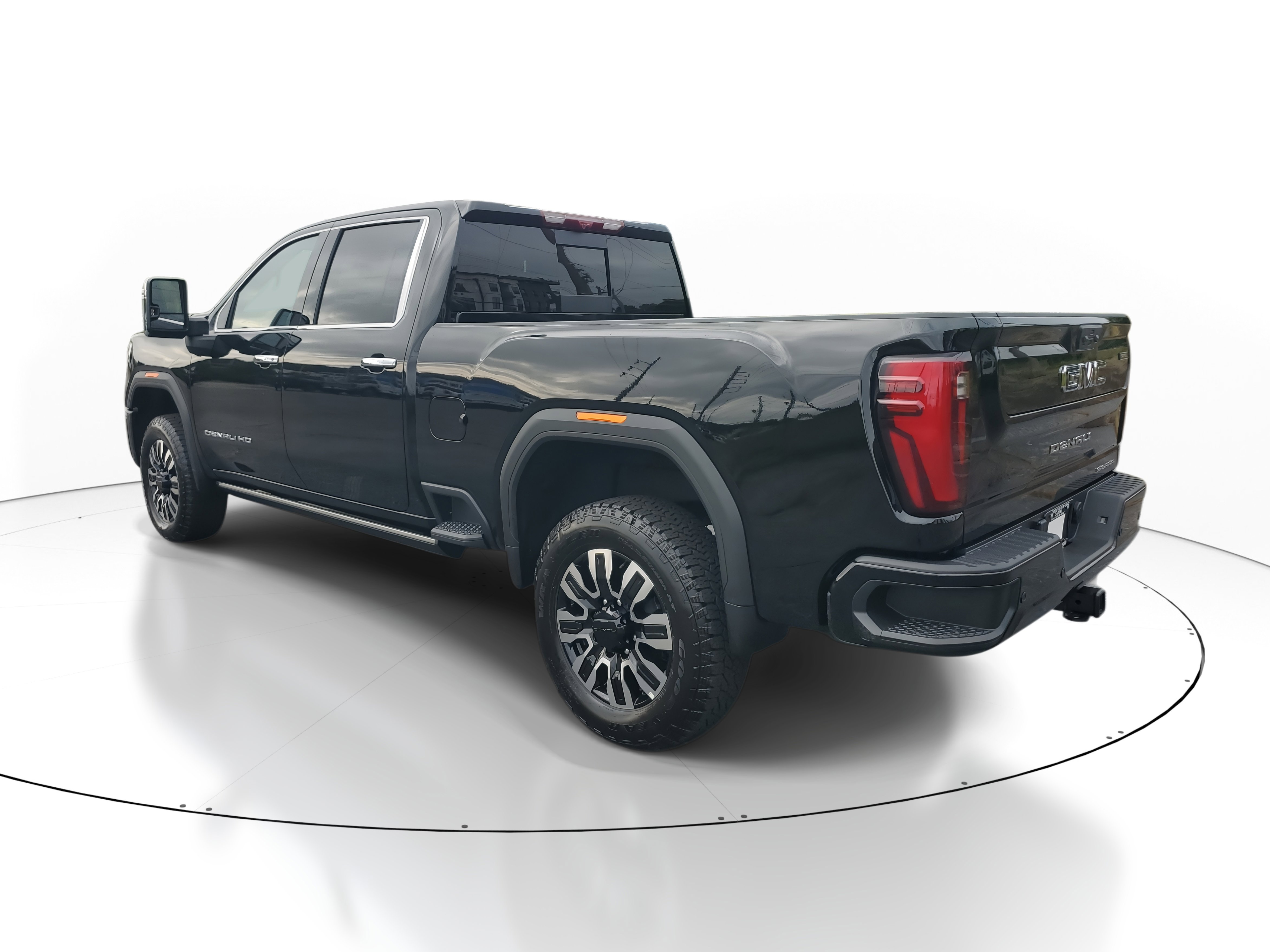New 2025 GMC Sierra 2500 Denali Ultimate image 4