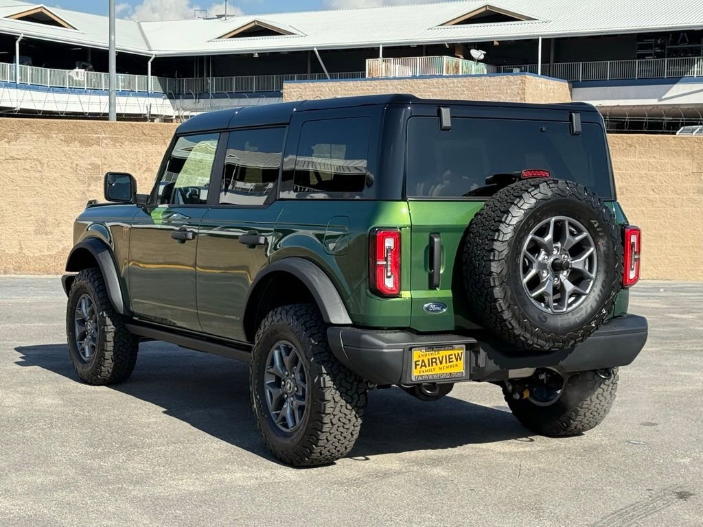 New 2025 Ford Bronco Badlands w/ Black Appearance Package image 4