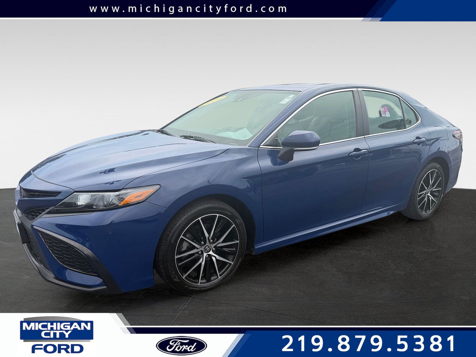 Used 2024 Toyota Camry SE w/ Cold Weather Package