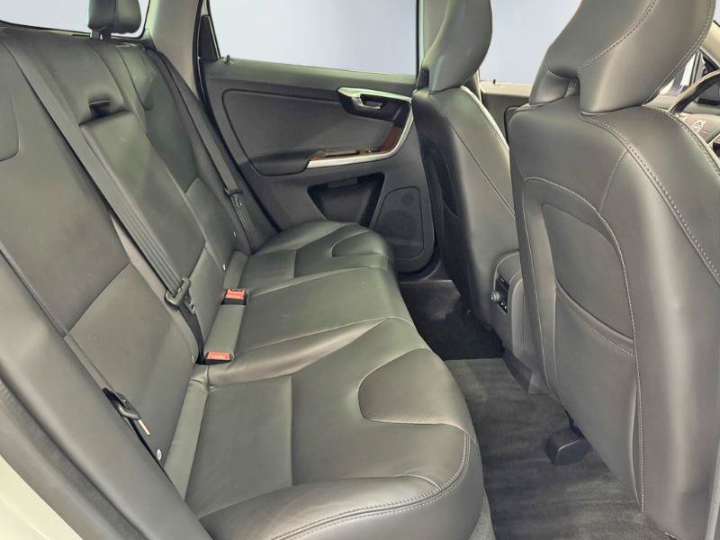 Used 2017 Volvo XC60 T5 Inscription w/ Preferred Option Package AWD/4WD image 24