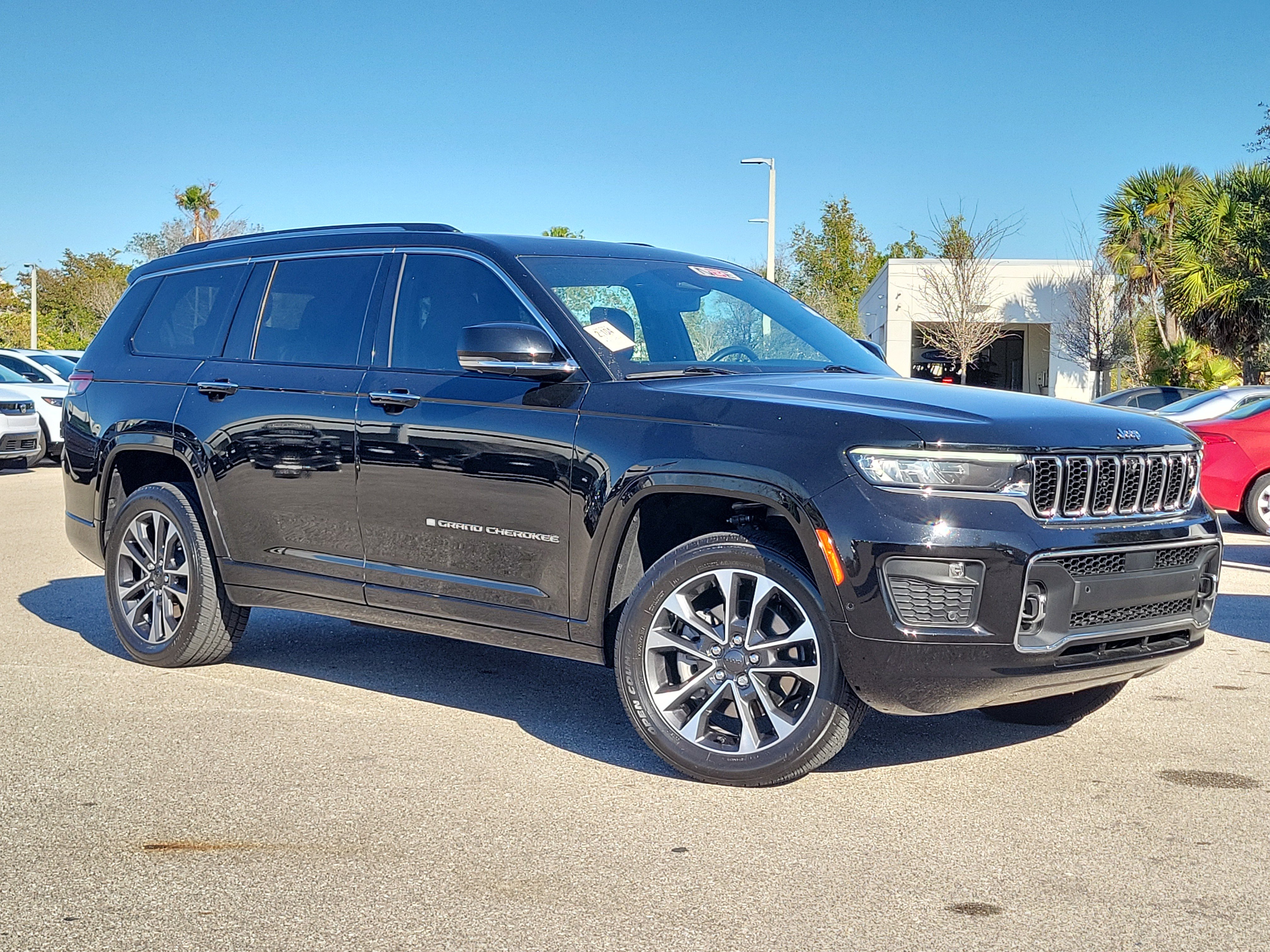 Used 2021 Jeep Grand Cherokee L Overland w/ Advanced Protech Group III image 32