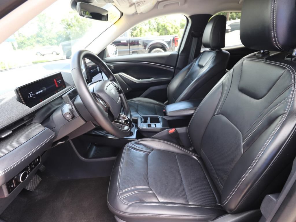Used 2025 Ford Mustang Mach-E Premium RWD image 2