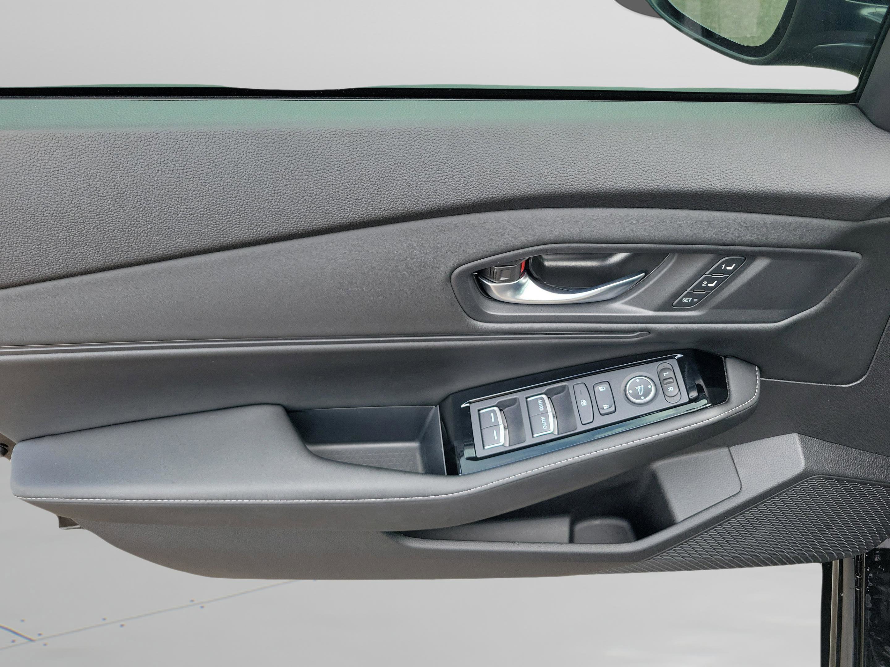 Used 2024 Honda Accord Touring image 23