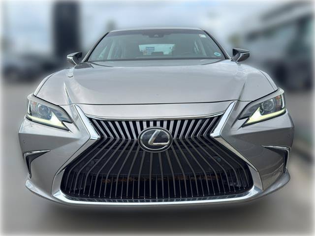 Used 2019 Lexus ES 350 w/ Premium Package FWD image 2