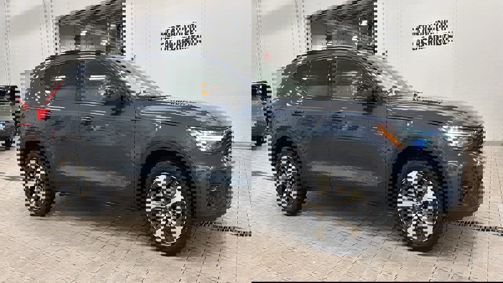 Used 2026 Volvo XC40 B4 Plus w/ Climate Package image 3