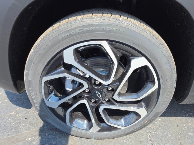 New 2026 Chevrolet Trax RS w/ Sunroof Package FWD image 9