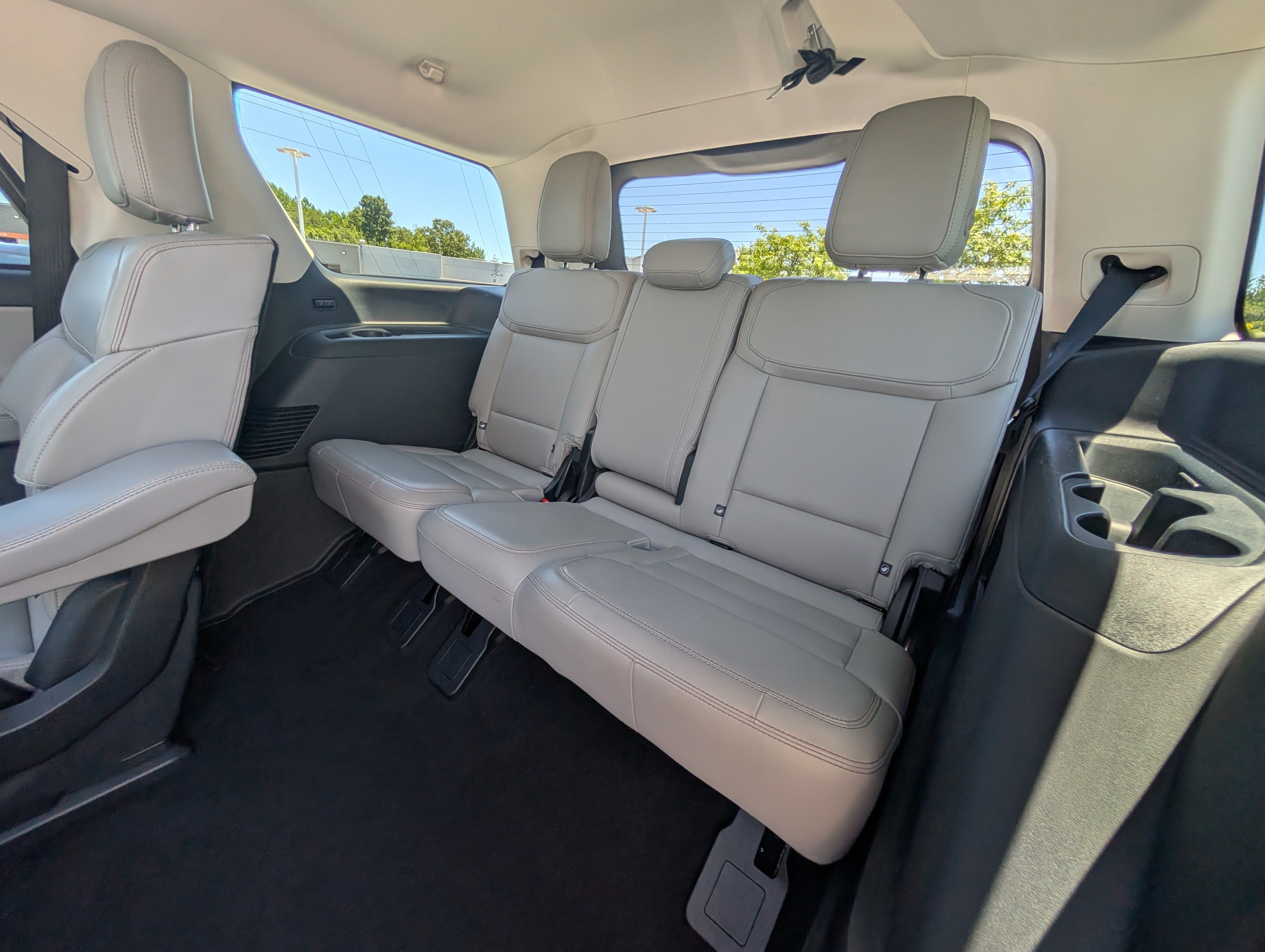 Certified 2025 Ford Expedition Active AWD/4WD image 16