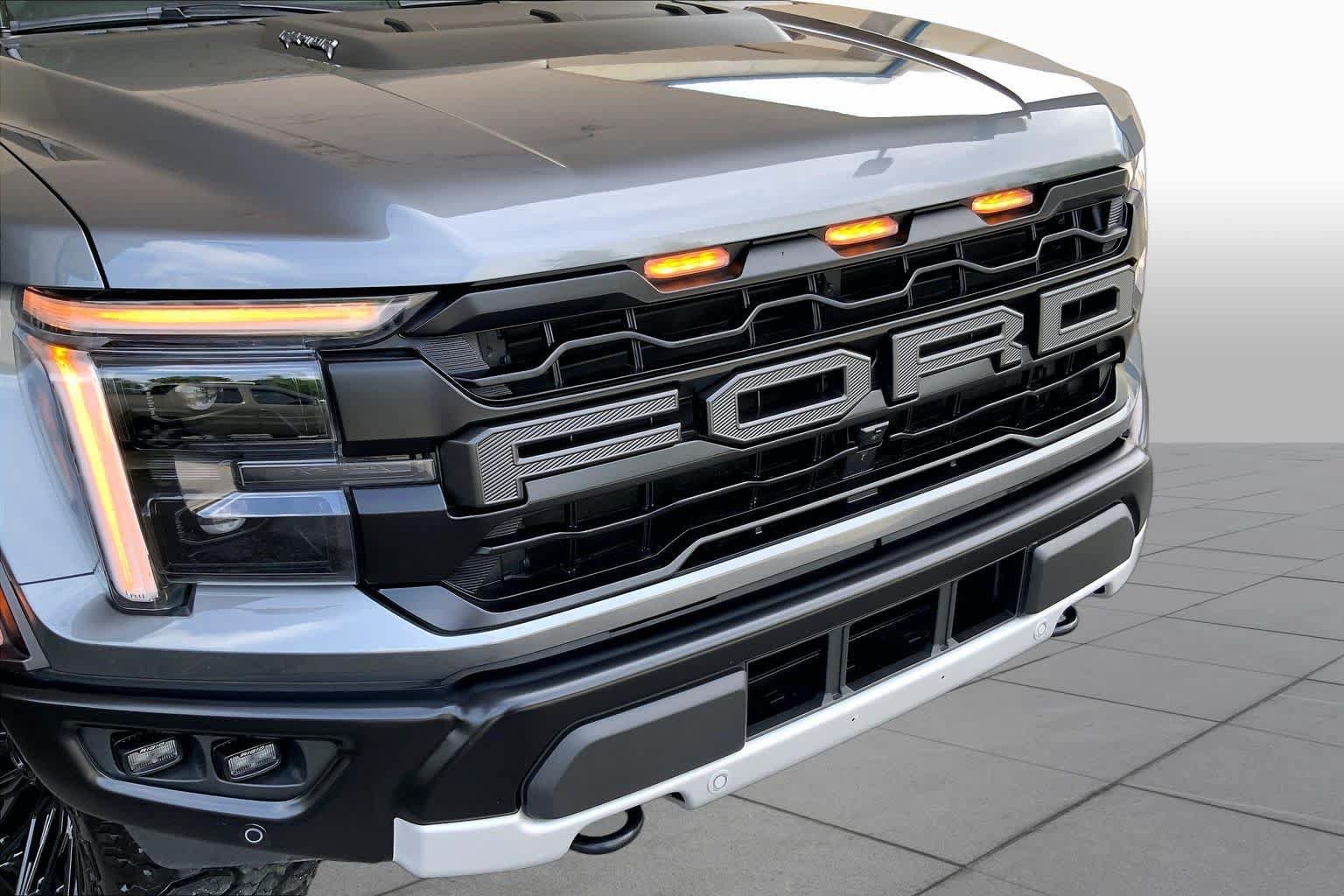 Used 2026 Ford F150 Raptor AWD/4WD image 32
