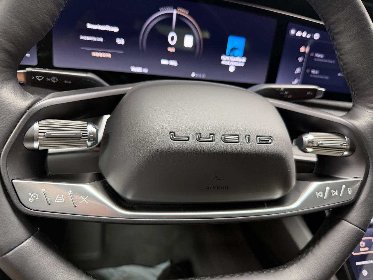 Used 2025 Lucid Air Pure RWD image 18