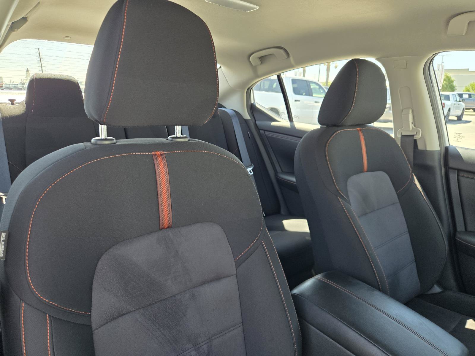 Used 2025 Nissan Sentra SR FWD image 35