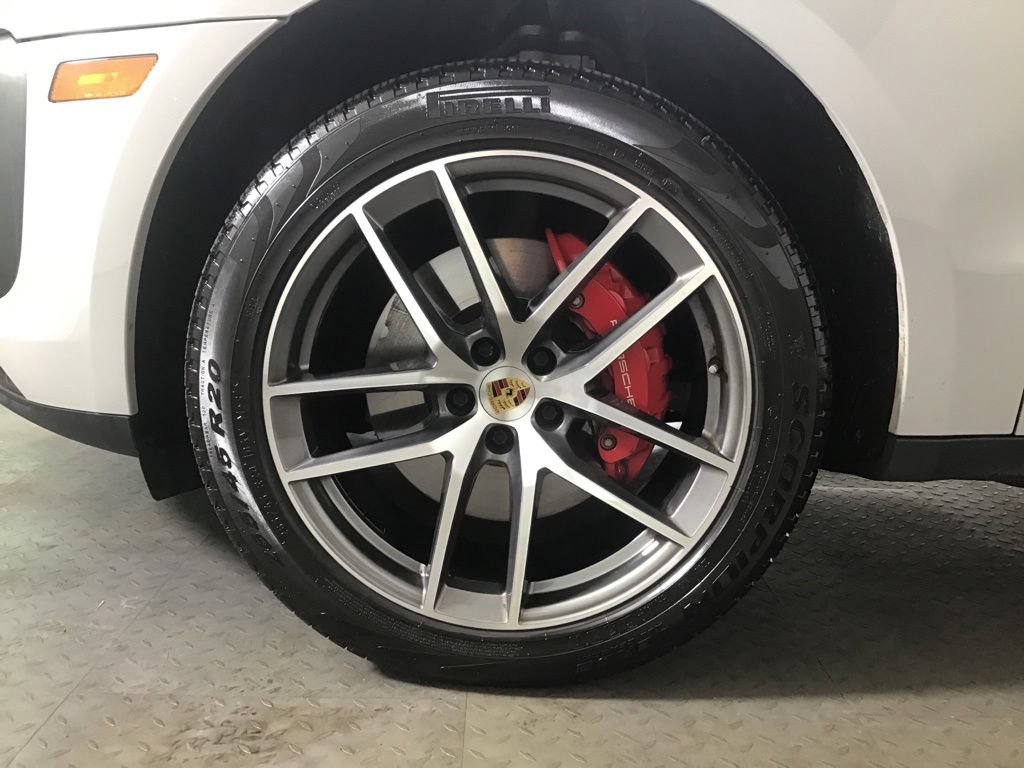 Certified 2023 Porsche Macan S AWD/4WD image 11