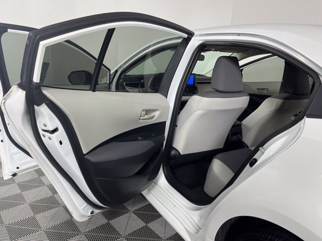 Used 2023 Toyota Corolla LE w/ LE Convenience Package FWD image 39