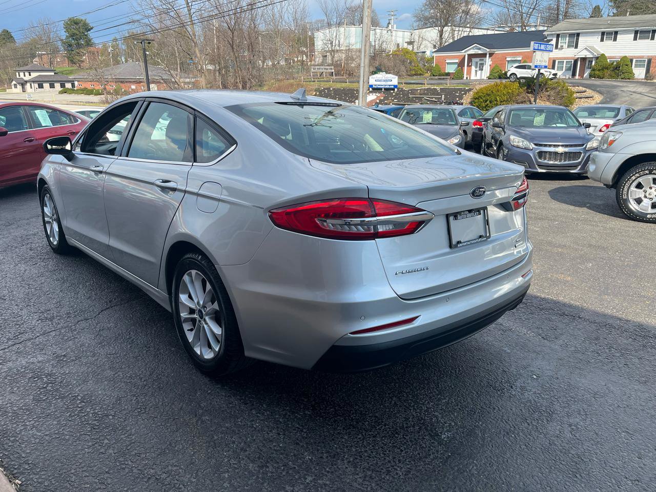 Used 2019 Ford Fusion SE image 7