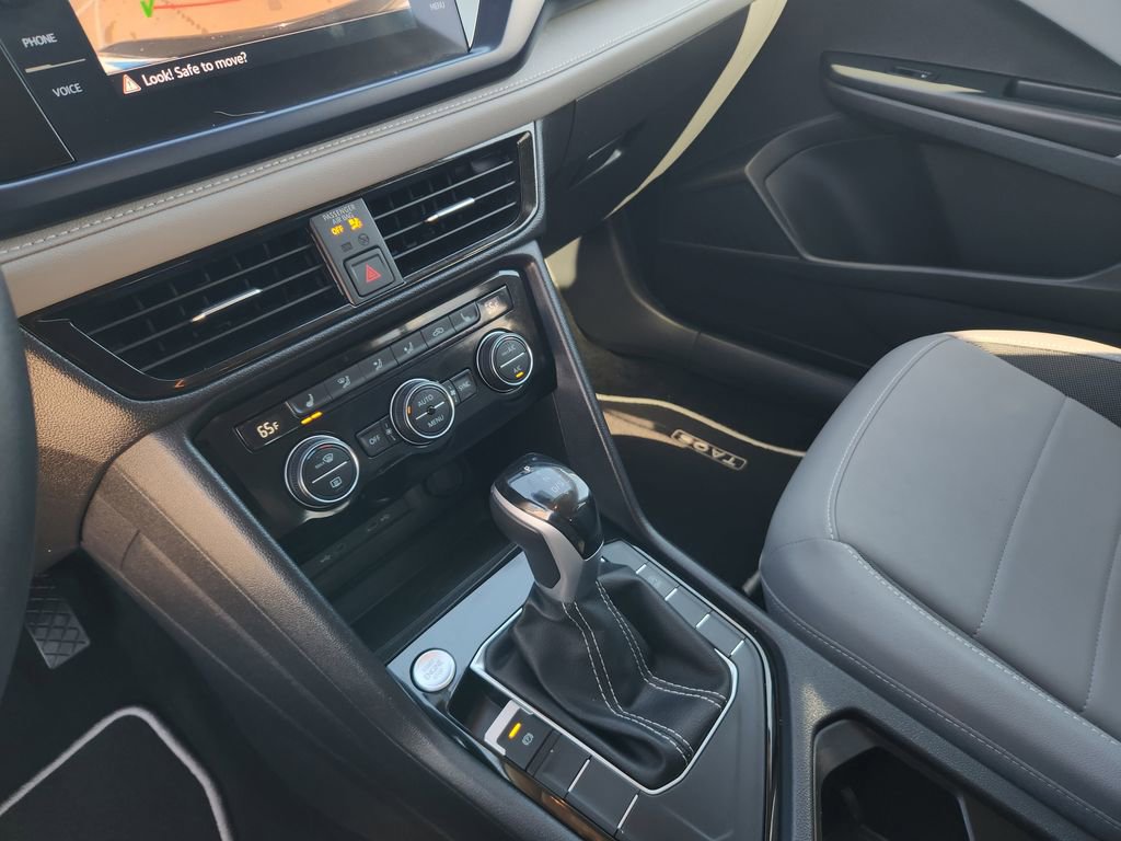 Used 2024 Volkswagen Taos SE image 20