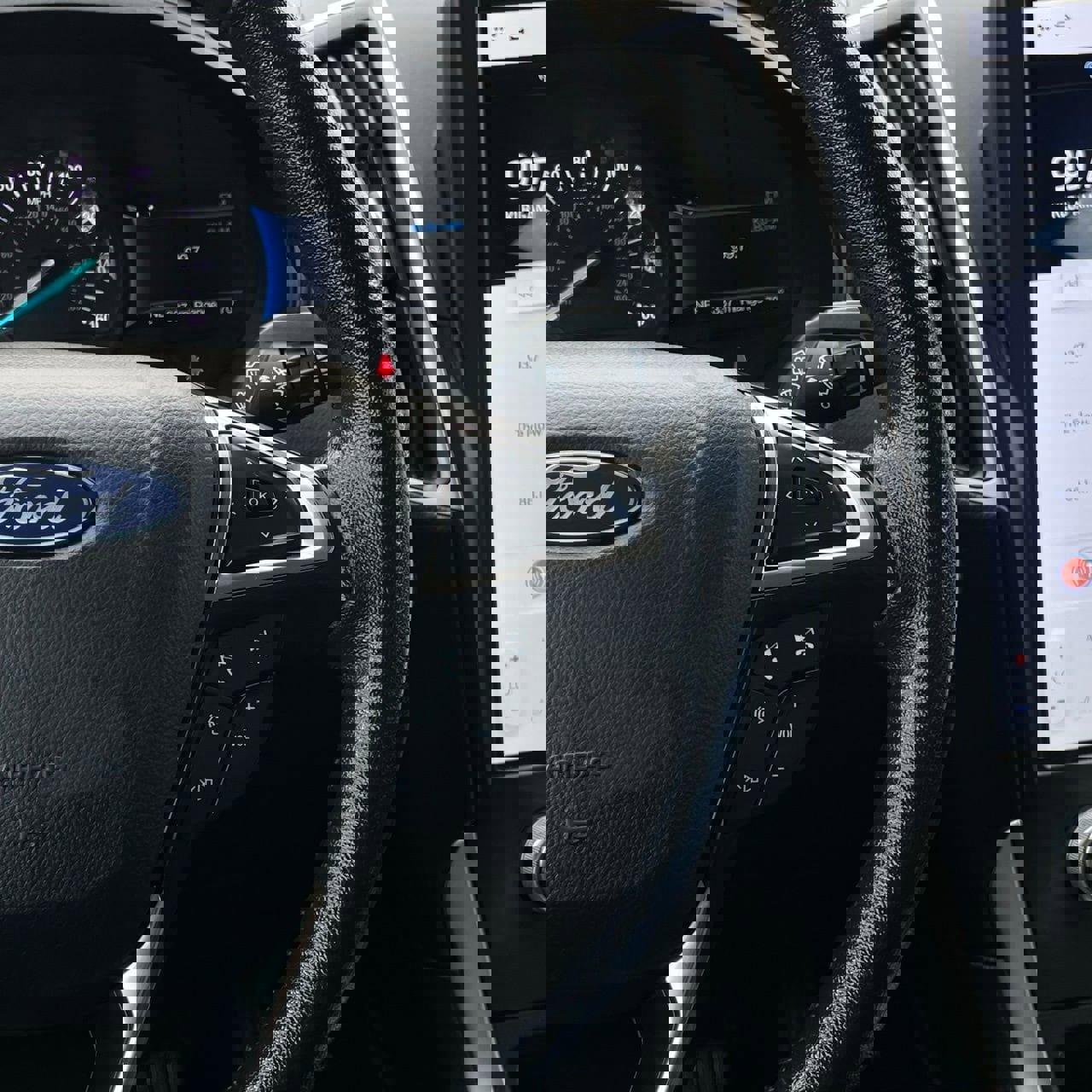 Used 2024 Ford Edge SEL image 14