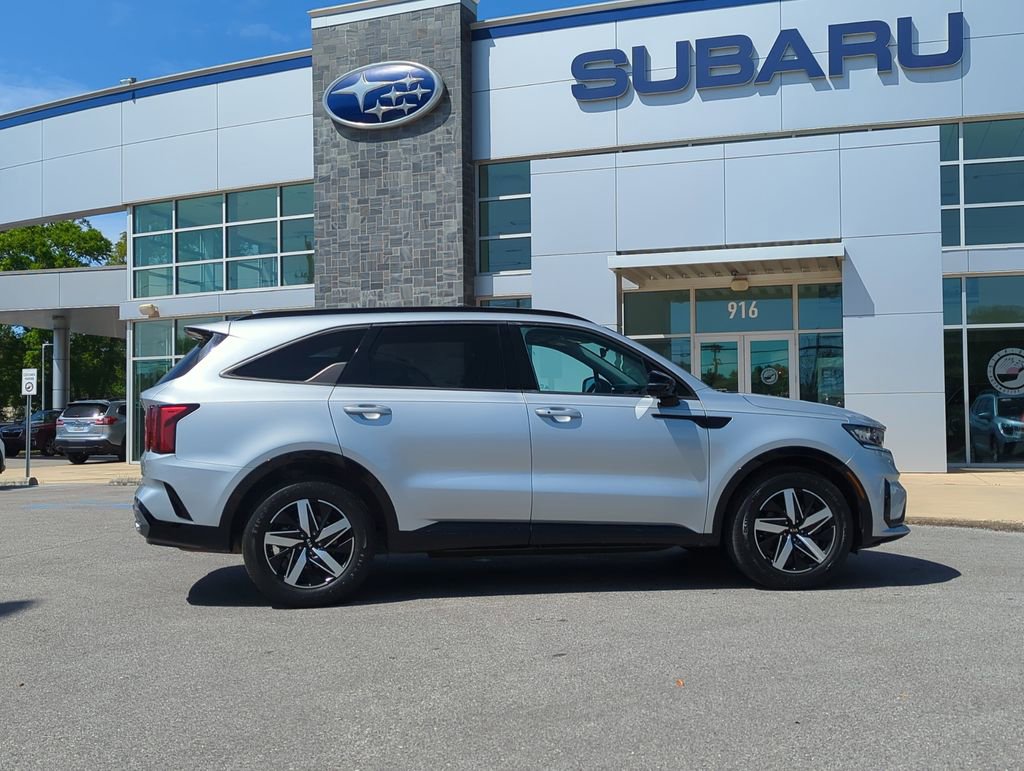Used 2021 Kia Sorento S w/ Panoramic Sunroof Package image 8