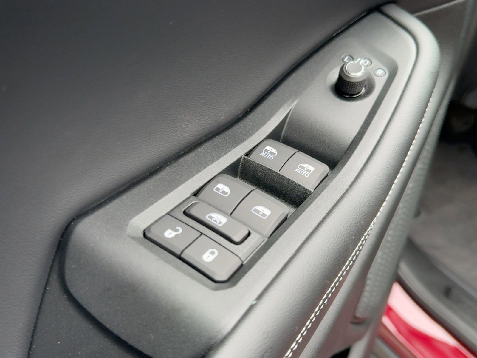 New 2025 Jeep Grand Cherokee Laredo X image 12