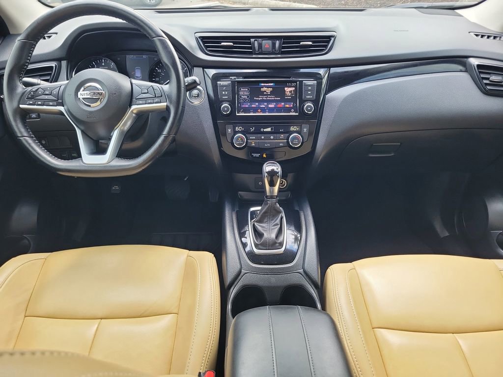 Certified 2022 Nissan Rogue Sport SV image 17