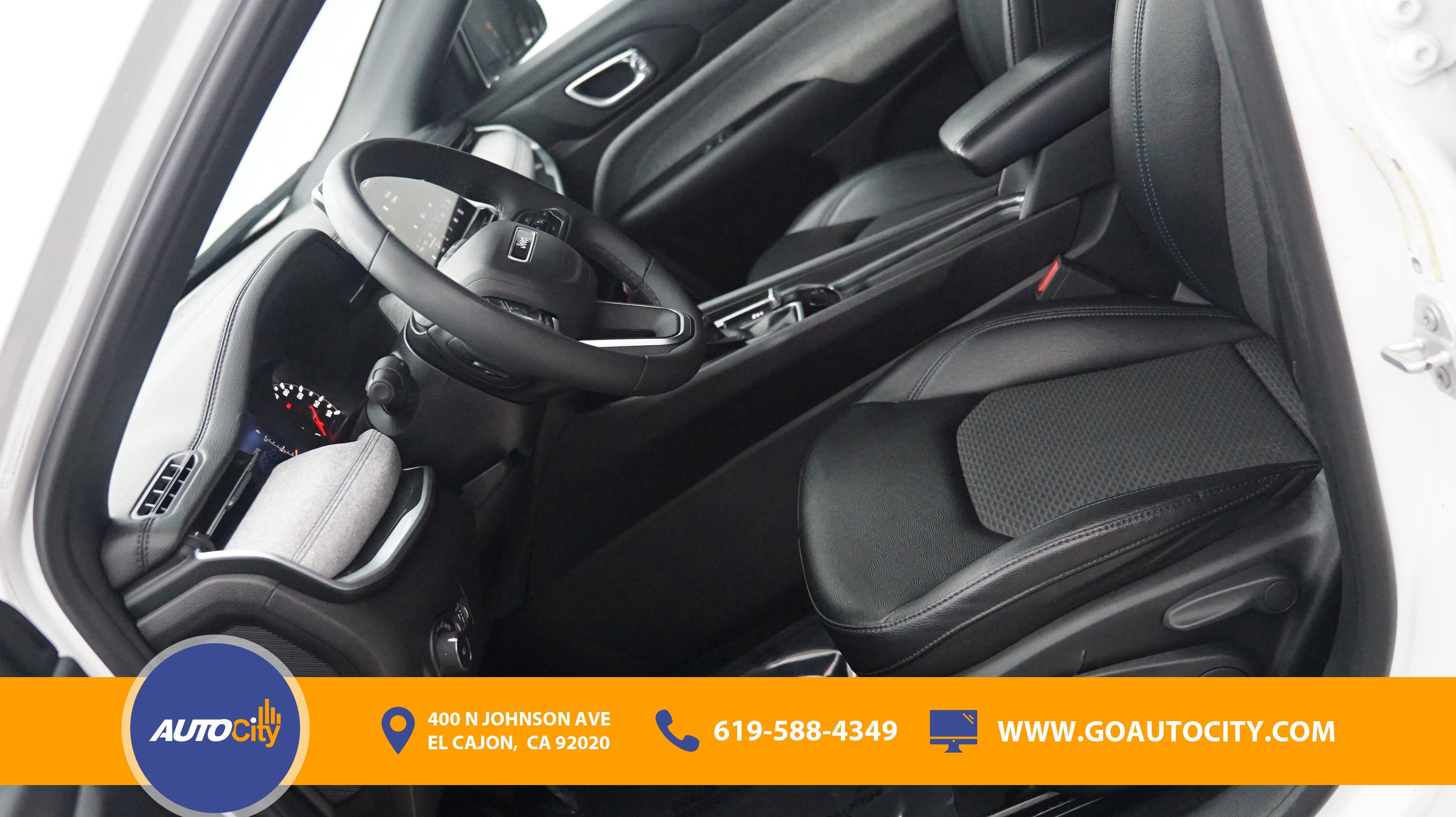 Used 2024 Jeep Compass Latitude AWD/4WD image 9
