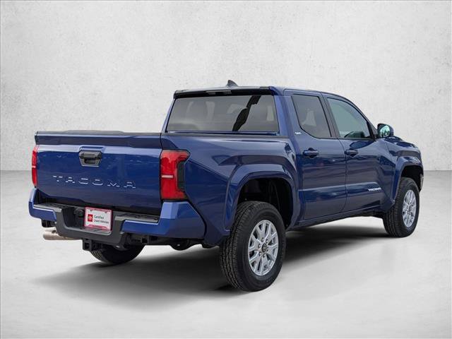 Used 2025 Toyota Tacoma SR5 image 5