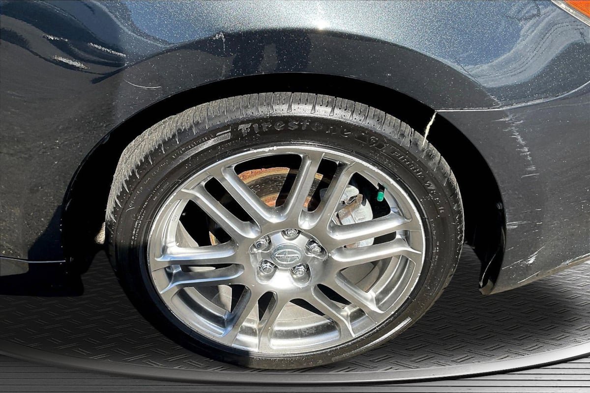Used 2006 Scion tC image 32