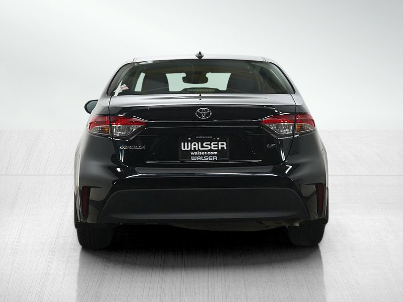 Used 2023 Toyota Corolla LE image 4