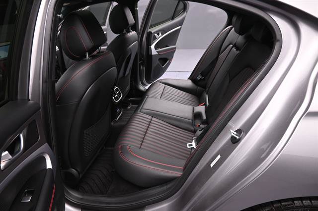 Used 2025 Genesis G70 3.3T Advanced RWD image 18